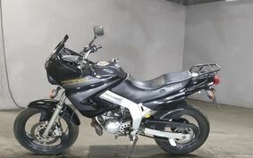 YAMAHA TDR125 DE04