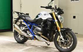 BMW R1200R 2018 0A04