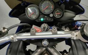 YAMAHA FZS1000 FAZER 2001 RN06