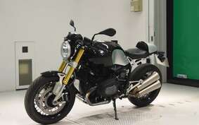 BMW R NINE T 2014