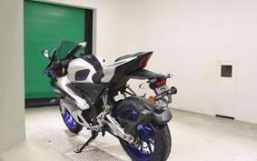 YAMAHA YZF-R15M RG67