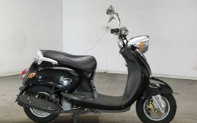 YAMAHA VINO 125 SE24