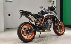 KTM 890 DUKE R 2023 TU940