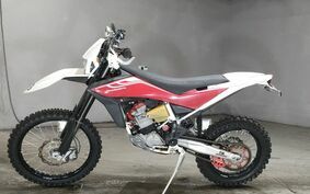 HUSQVARNA TE449 2011 不明