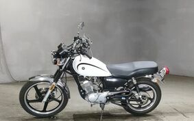 YAMAHA YB125SP PCJL