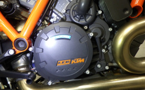 KTM 1290 SUPER DUKE R EVO