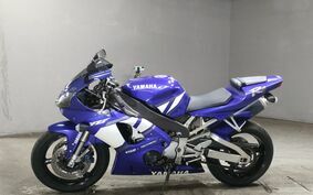 YAMAHA YZF-R1 2000 RN04