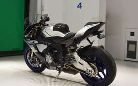 YAMAHA YZF-R1 M 2020