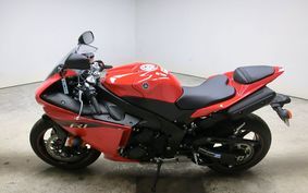 YAMAHA YZF-R1 Fi 2014 RN23