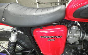 TRIUMPH THRUXTON 900 2008