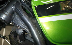 KAWASAKI ZRX400 2004 ZR400E