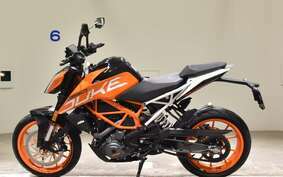 KTM 390 DUKE 2018 JPJ40