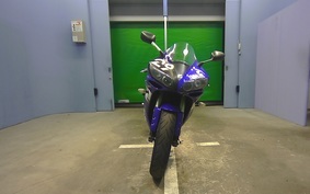 YAMAHA YZF-R1 2004 RN12