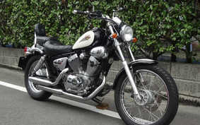 YAMAHA VIRAGO 250 1994 3DM