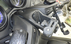 YAMAHA T-MAX 560 T 2021 SJ19J