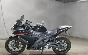 YAMAHA YZF-R25 RG10J