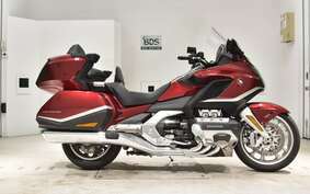 HONDA GL 1800 GOLD WING TOUR DCT 2021 SC79