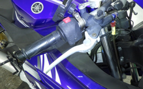 YAMAHA YZF-R125