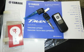 YAMAHA T-MAX 560 T 2022 SJ19J