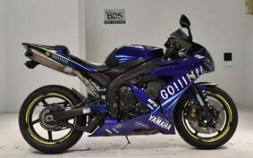 YAMAHA YZF-R1 2005