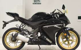 YAMAHA YZF-R125 RE06