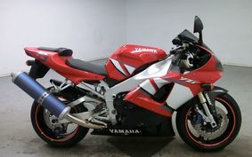 YAMAHA YZF-R1 2000 RN04