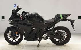 YAMAHA YZF-R25 RG10J