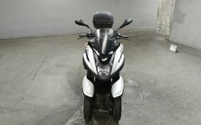 YAMAHA TRICITY 125 SE82J