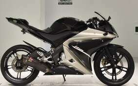 YAMAHA YZF-R125 RE06