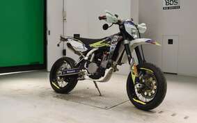 HUSQVARNA SM250R A200