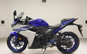 YAMAHA YZF-R25 A RG10J