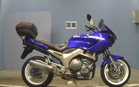 YAMAHA TDM900 2002 RN08