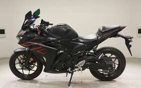 YAMAHA YZF-R25 RG10J