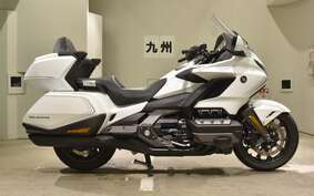 HONDA GL 1800 GOLD WING TOUR DCT SC79