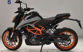 KTM 390 DUKE 2023 JPJ40