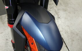 KTM 1290 SUPER DUKE R 2022 V3940