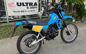 YAMAHA DT125 17F