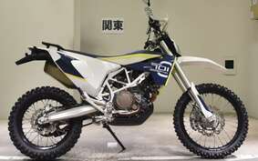 HUSQVARNA 701ED 2016 UET4