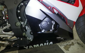 YAMAHA YZF-R6 2005