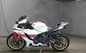 YAMAHA YZF-R1 2022 RN65J