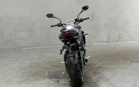 TRIUMPH STREET TRIPLE R 2023 HDA60