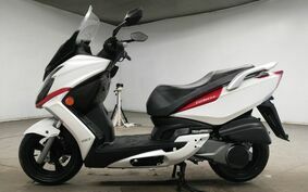 KYMCO G-Dink250i W220