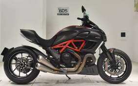 DUCATI DIAVEL Carbon 2012