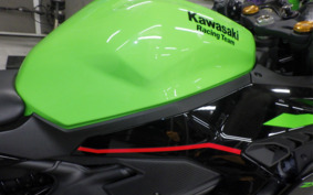 KAWASAKI ZX-25R ZX250E