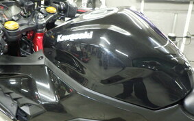 KAWASAKI ZX-25R ZX250E