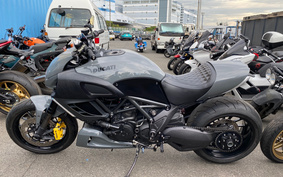 DUCATI DIAVEL Dark 2013 G102J