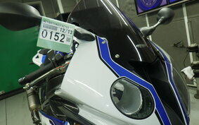 BMW HP4 2013 0D01