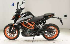 KTM 390 DUKE 2024