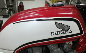 HONDA CB750F С 1985 RC04