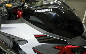 KAWASAKI ZX-25R ZX250E